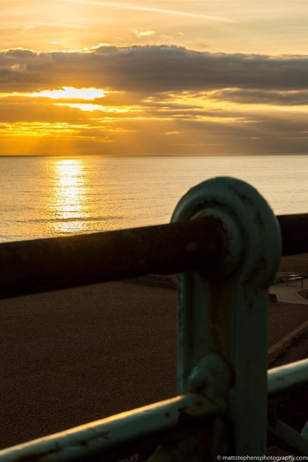 Seafront Apartment With Garden Brighton Dış mekan fotoğraf